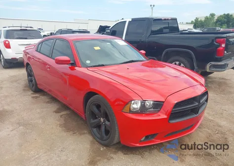2013 Dodge Charger Sxt z USA, uszkodzony, nr VIN 2C3CDXHG2DH537339